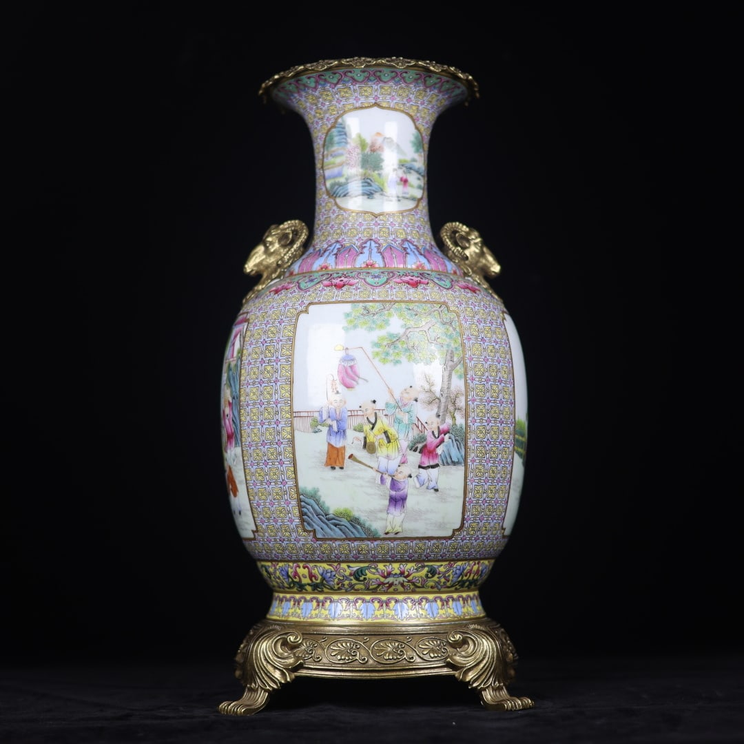 A Huge Famille-Rose Inlaid Bronze Landscape and Figure Pattern Sheep-Ears Vase: A Huge Famille-Rose Inlaid Bronze Landscape and Figure Pattern Sheep-Ears Vase,Qing Dynasty,China,Qianlong Six-character Mark,Size:17.7inx8.3inx7.9in粉彩镶铜山水