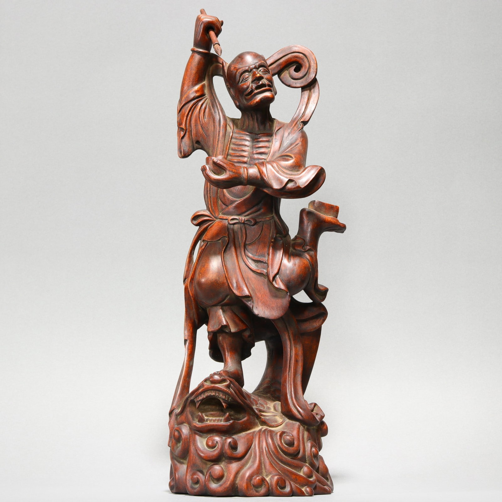 A Huge Eaglewood Figure Ornament: A Huge Eaglewood Figure Ornament,Qing Dynasty,China,Size:15.7inx5.1inx4.5in,Weight:554g沉香木人物摆件,中国清代,Size:40cmx13cmx11.5cm,W
