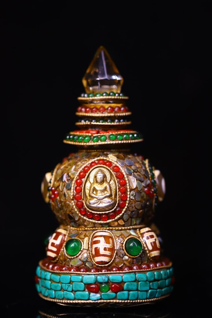 An Exquisite Crystal Inlaid Dzi Bead with Gems Pagoda: An Exquisite Crystal Inlaid Dzi Bead with Gems Pagoda,Qing Dynasty,ChinaSize:4.3inx2.4in,Weight:310g水晶镶天珠和宝石佛塔,中国