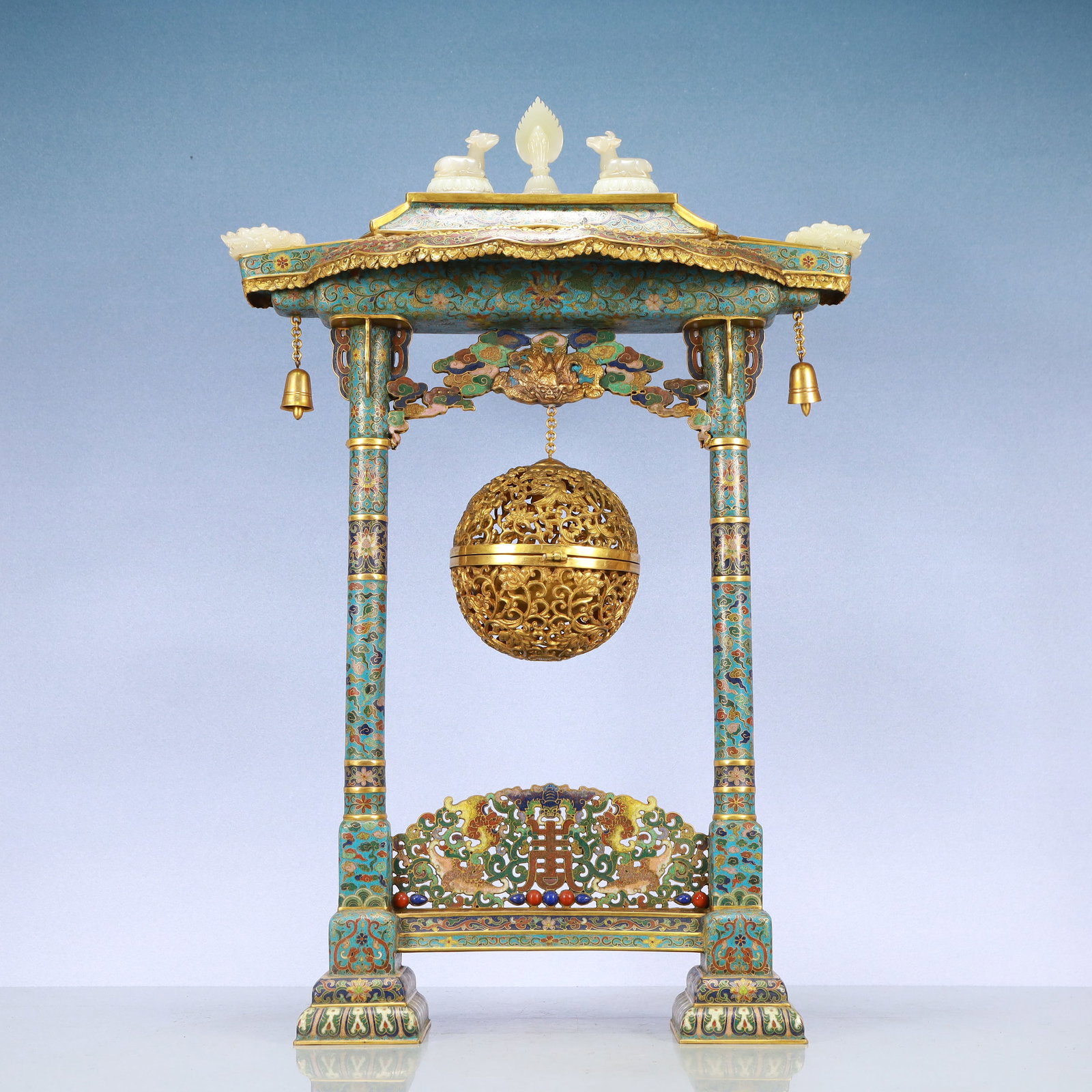 A Exquisite Cloisonne Inlaid White Jade Lotus Pattern Bats and Peach Pattern Ornament: A Exquisite Cloisonne Inlaid White Jade Lotus Pattern Bats and Peach Pattern Ornament Qing Dynasty, China Size:17.3inx7.9inx25.2in Weight:7250g景泰蓝嵌白玉缠&