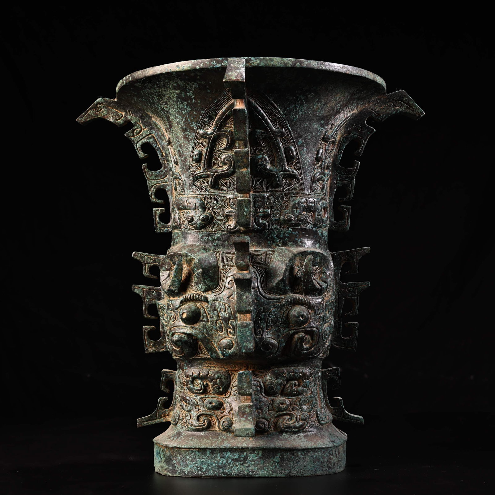 A Rare Bronze Beast-Face Pattern Vase: A Rare Bronze Beast-Face Pattern Vase,Qing Dynasty, China,Size:14.6inx14.2in,Weight:9800g青铜兽面纹瓶,中国清代,Size:37cmx36cm,Weight:9800g