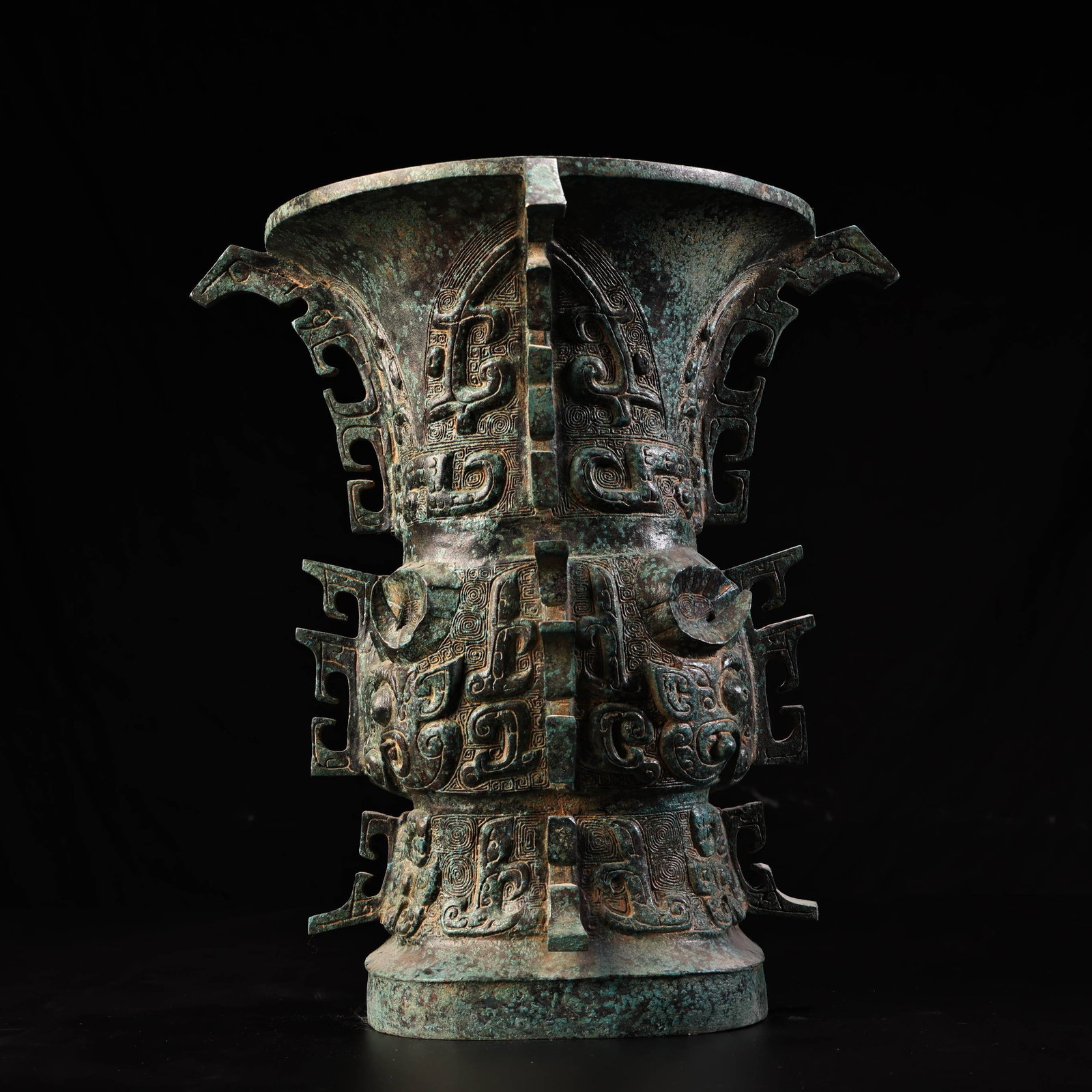 A Rare Bronze Beast-Face Pattern Vase - 3