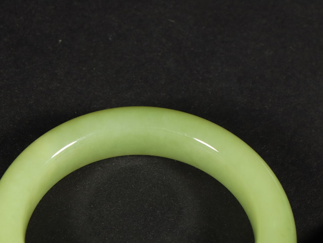 An Exquisite Yellow Jade Bracelets - 7