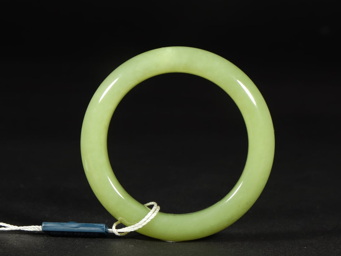 An Exquisite Yellow Jade Bracelets - 8
