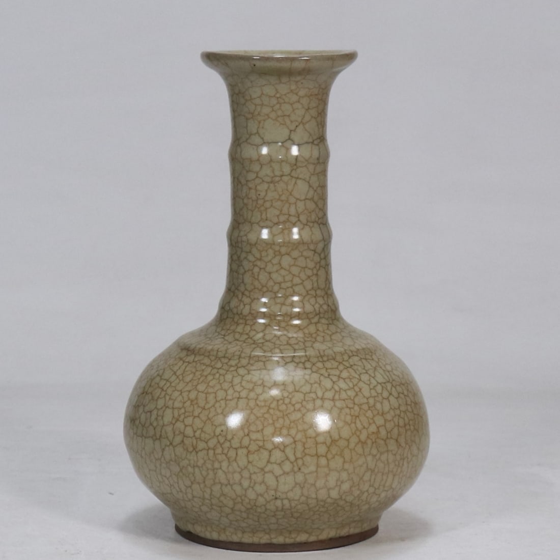 An Exquisite Ge yao Yellow Glazed Vase,with an Imperial Poem by Emperor Qianlong (1 of 8)