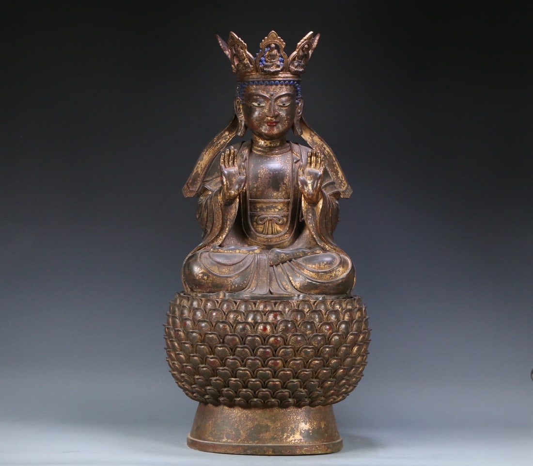 A Solemn Gilt Bronze Statue of Avalokitesvara (1 of 9)