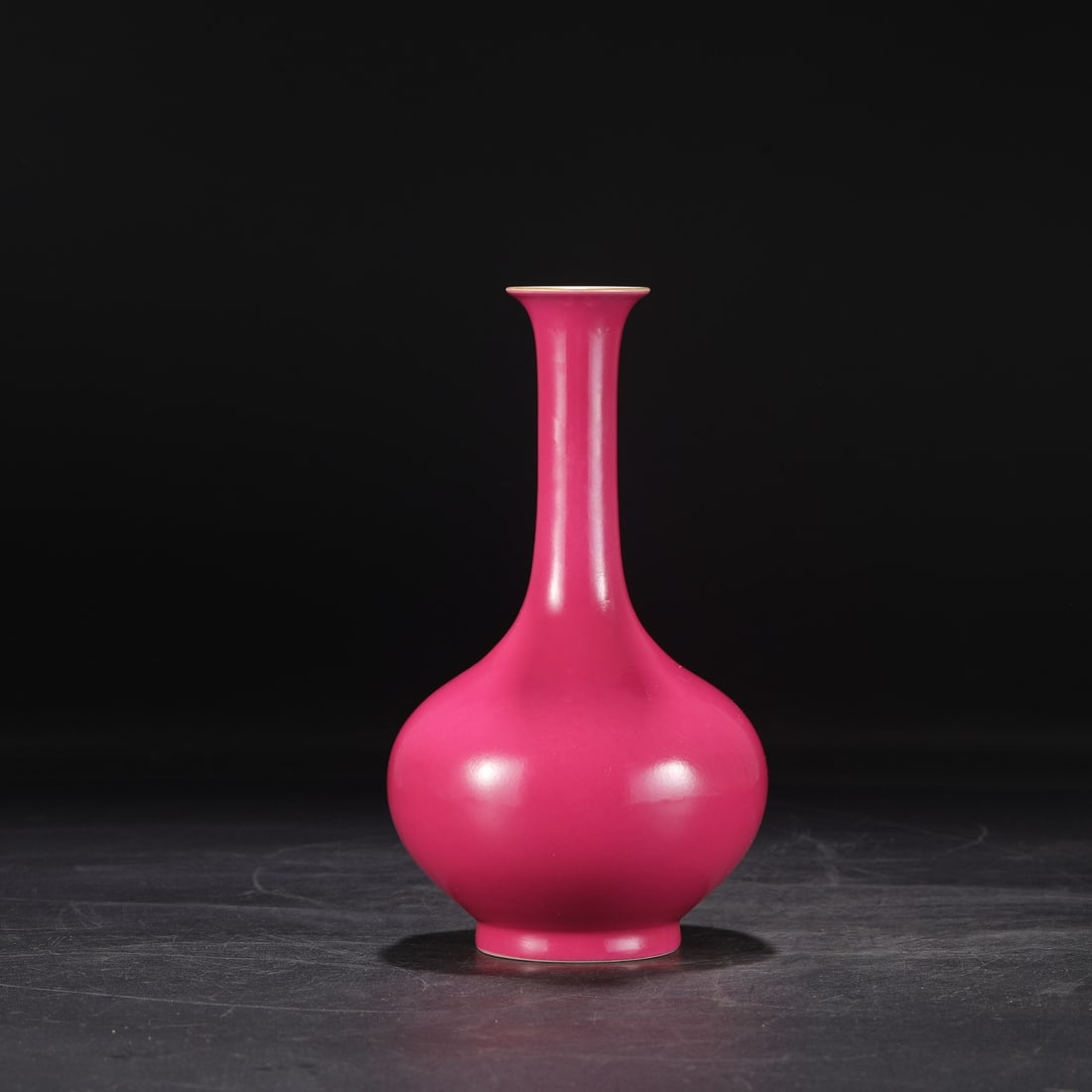 An Exquisite Ruby Red-Glazed Vase - 7