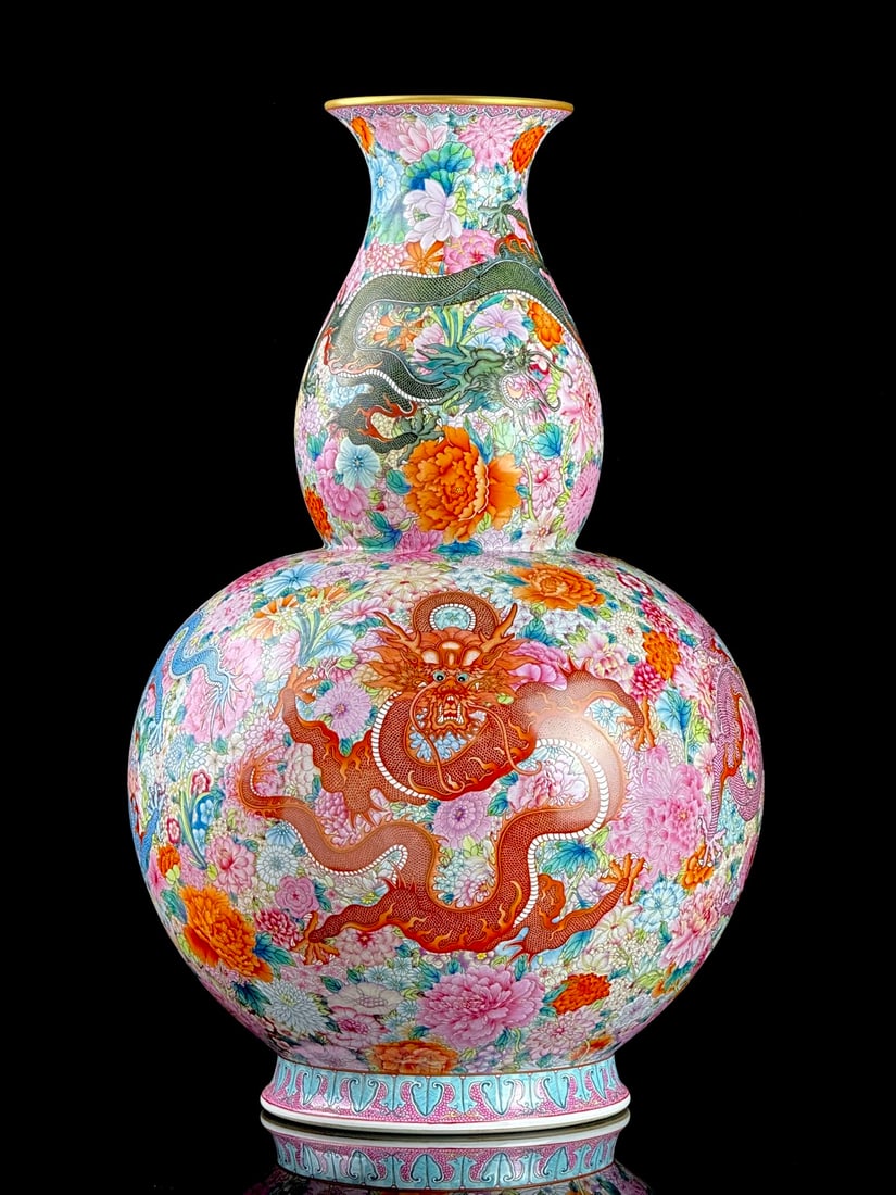 A Huge Enamel Painted Gold Flower and Dragon Pattern Gourd-Shaped Vase: A Huge Enamel Painted Gold Flower and Dragon Pattern Gourd-Shaped Vase,Qing Dynasty,China,Qianlong Six-character Mark,Size:22.8inx14.5inx8.3in珐琅彩描金花卉&#