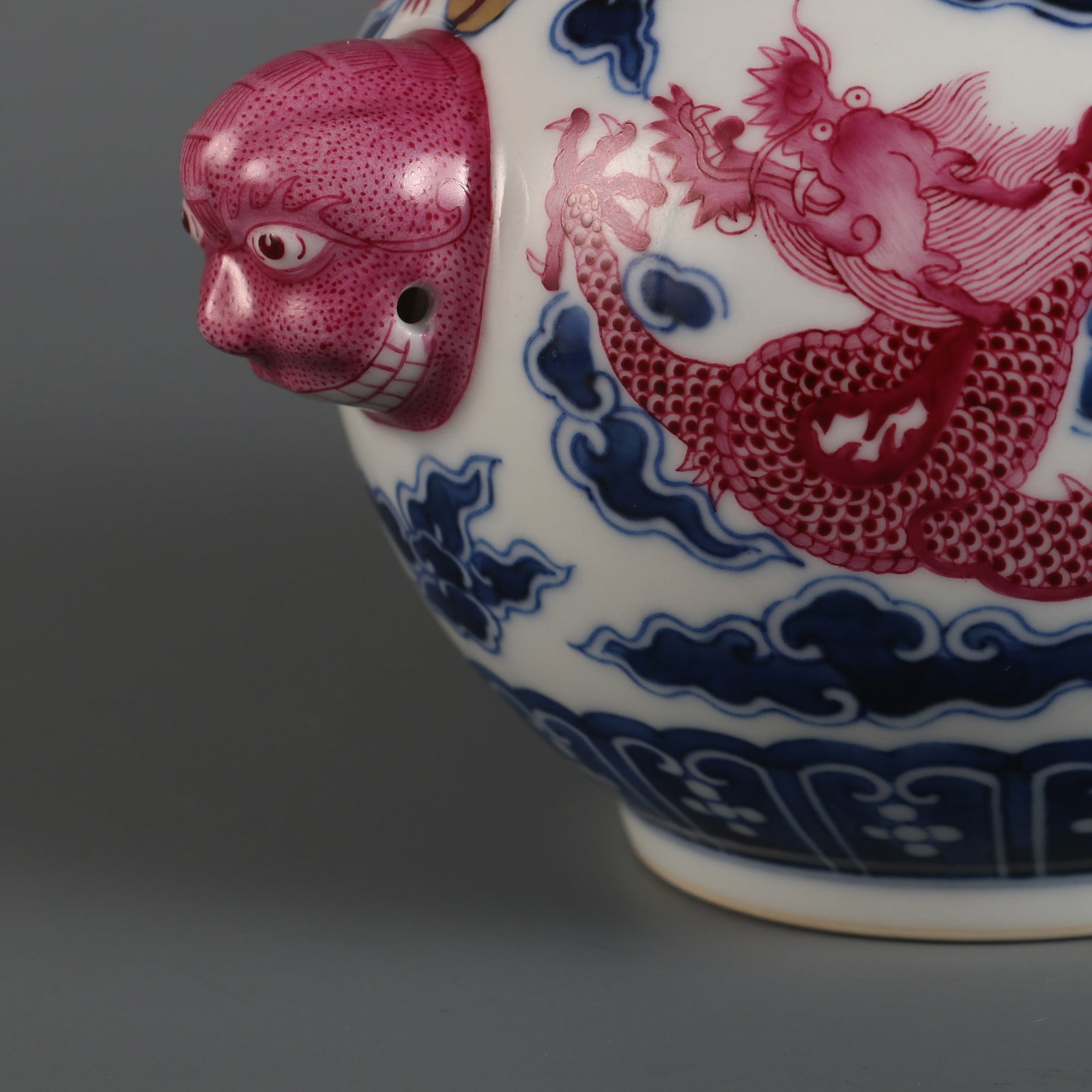 An Exquisite Blue and White Ruby Red-Glazed Dragon Pattern Ewer - 7