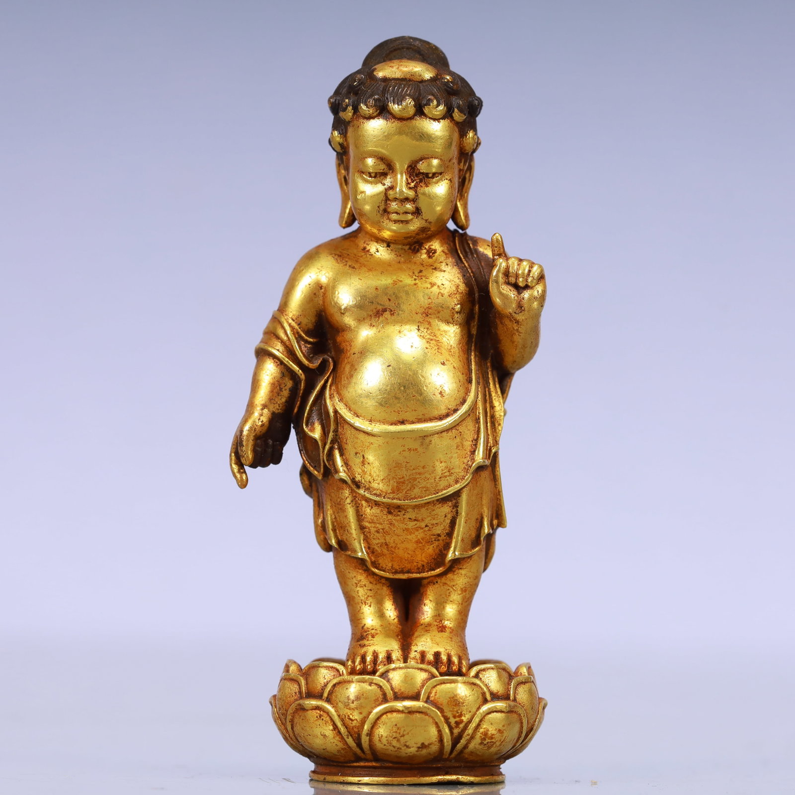An Exquisite Gilt Bronze Buddha Statue: An Exquisite Gilt Bronze Buddha Statue Ming Dynasty, China Size:1.6inx1.2inx3.5in Weight:215g铜鎏金太子佛像 中国明代 Size:4cmx3cmx9cm 