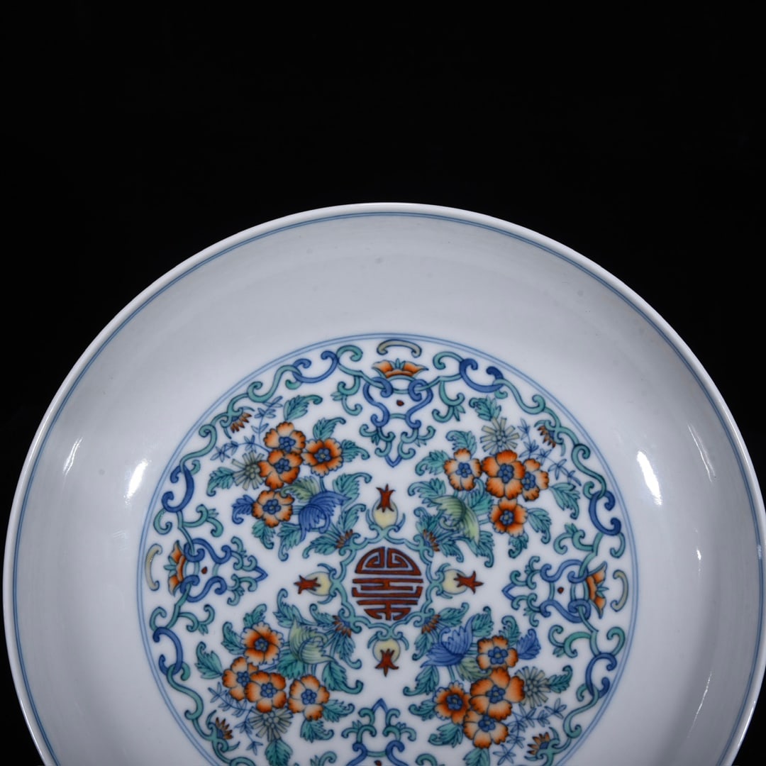 An Exquisite Doucai Flower Pattern Plate - 4