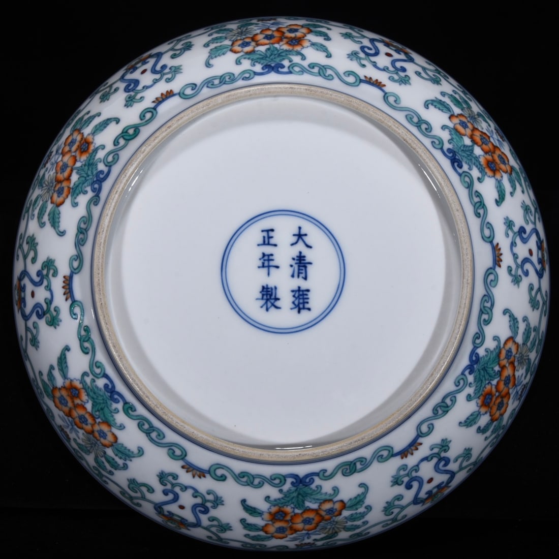An Exquisite Doucai Flower Pattern Plate - 9