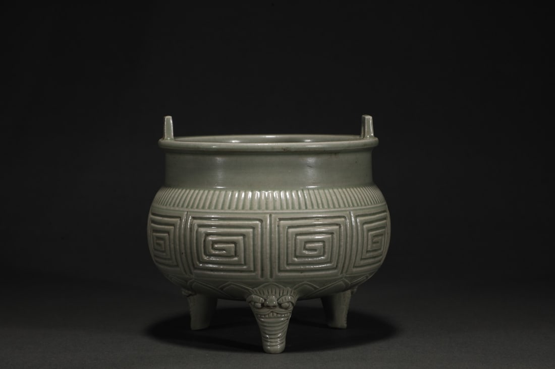 An Exquisite Yue yao Celadon Double-Ears Tripod Censer: An Exquisite Yue yao Celadon Double-Ears Tripod Censer Tang Dynasty, China