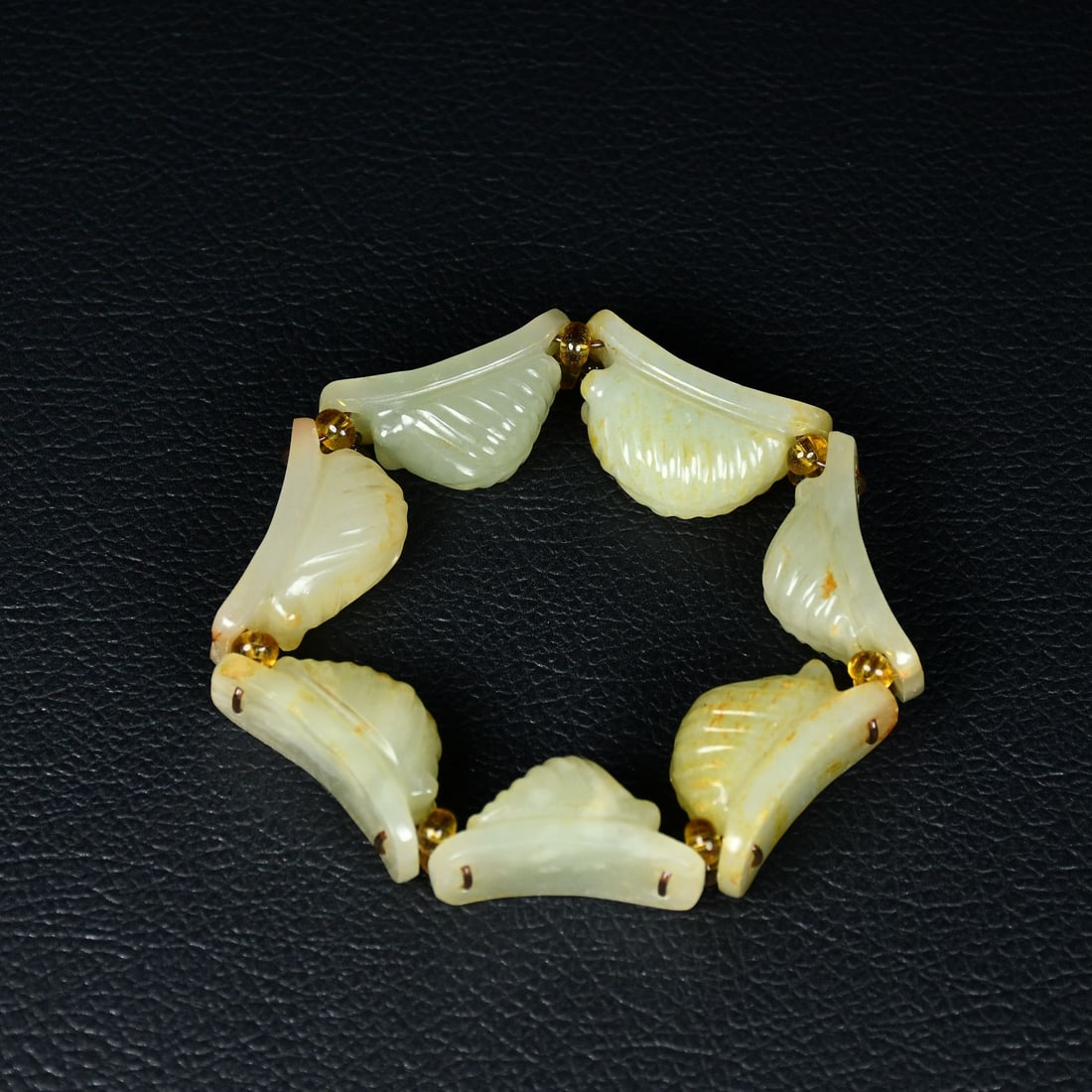 An Exquisite White Jade Cicada Pattern Bracelets - 8
