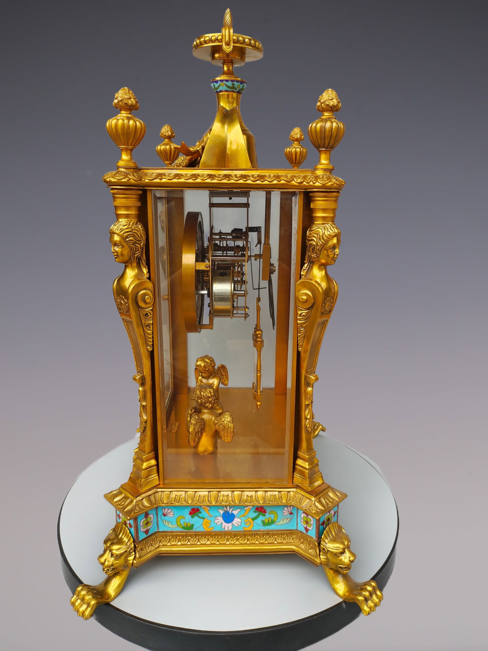 An Exquisite Gilt Bronze Lotus Pattern Clock - 7