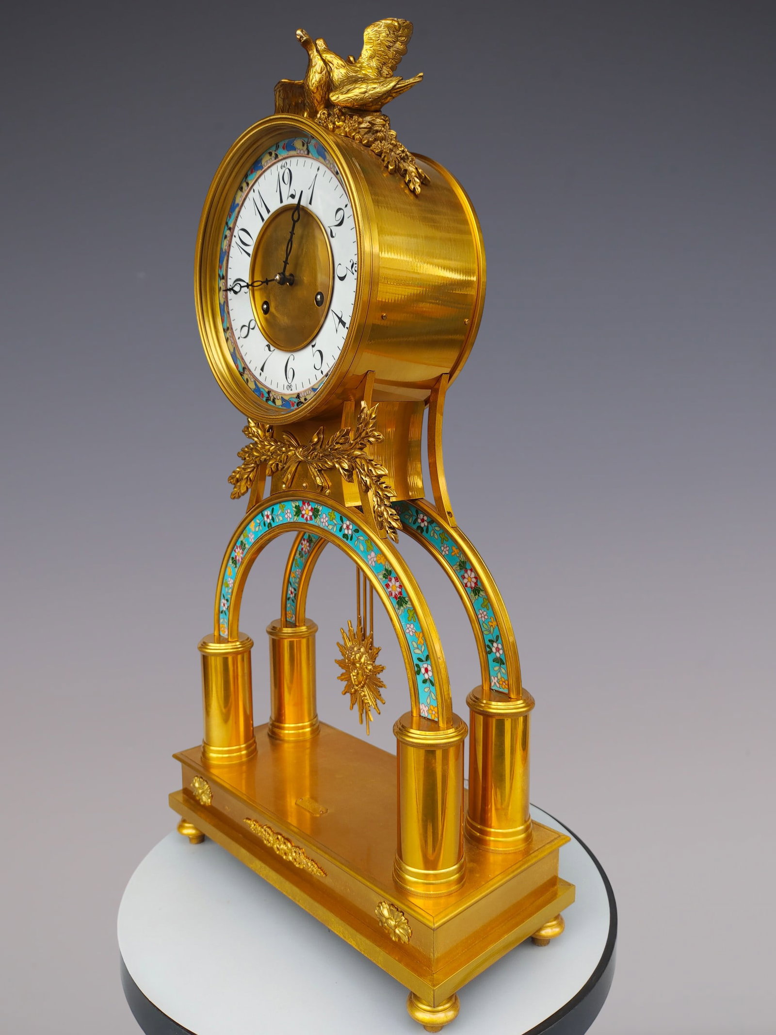 An Exquisite Gilt Bronze Lotus Pattern Clock - 8