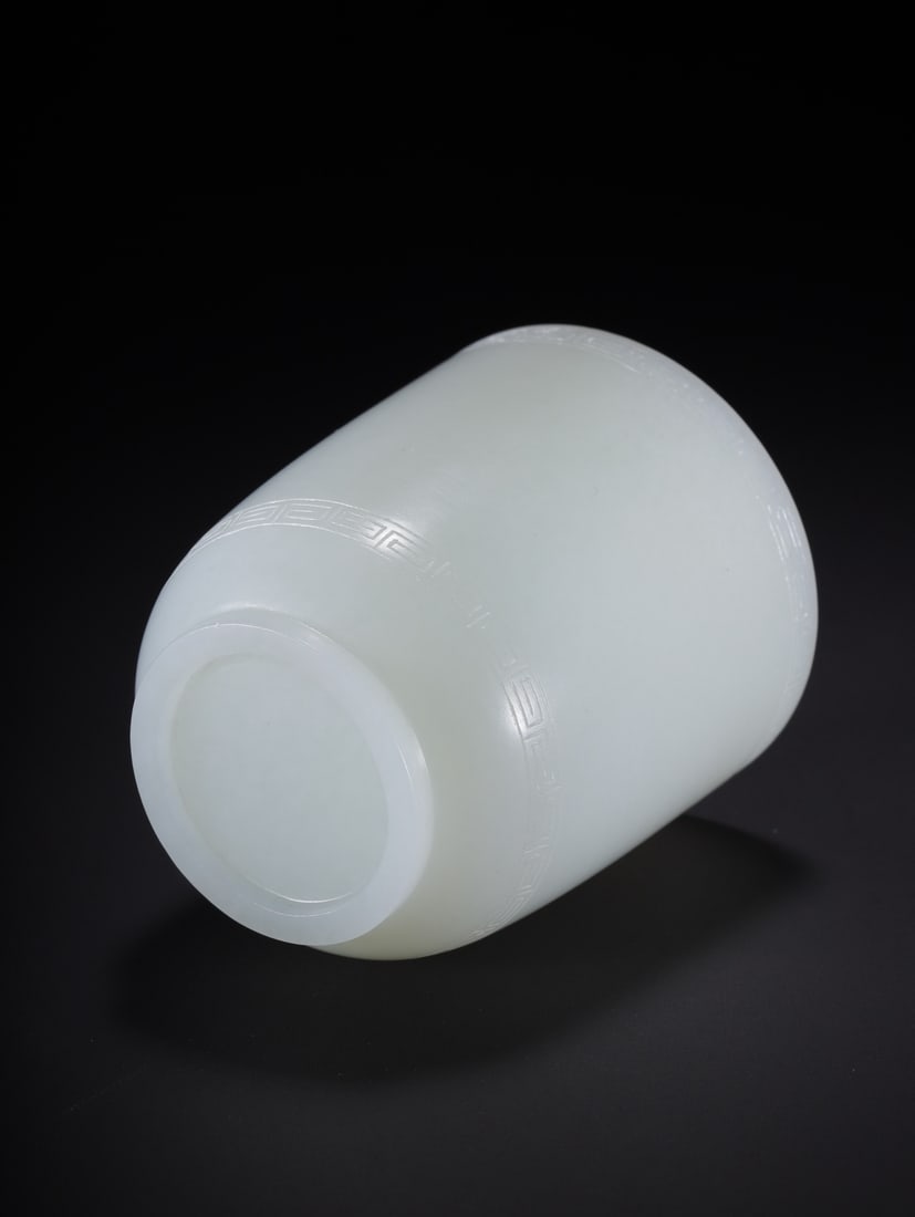 An Exquisite White Jade Cup - 8