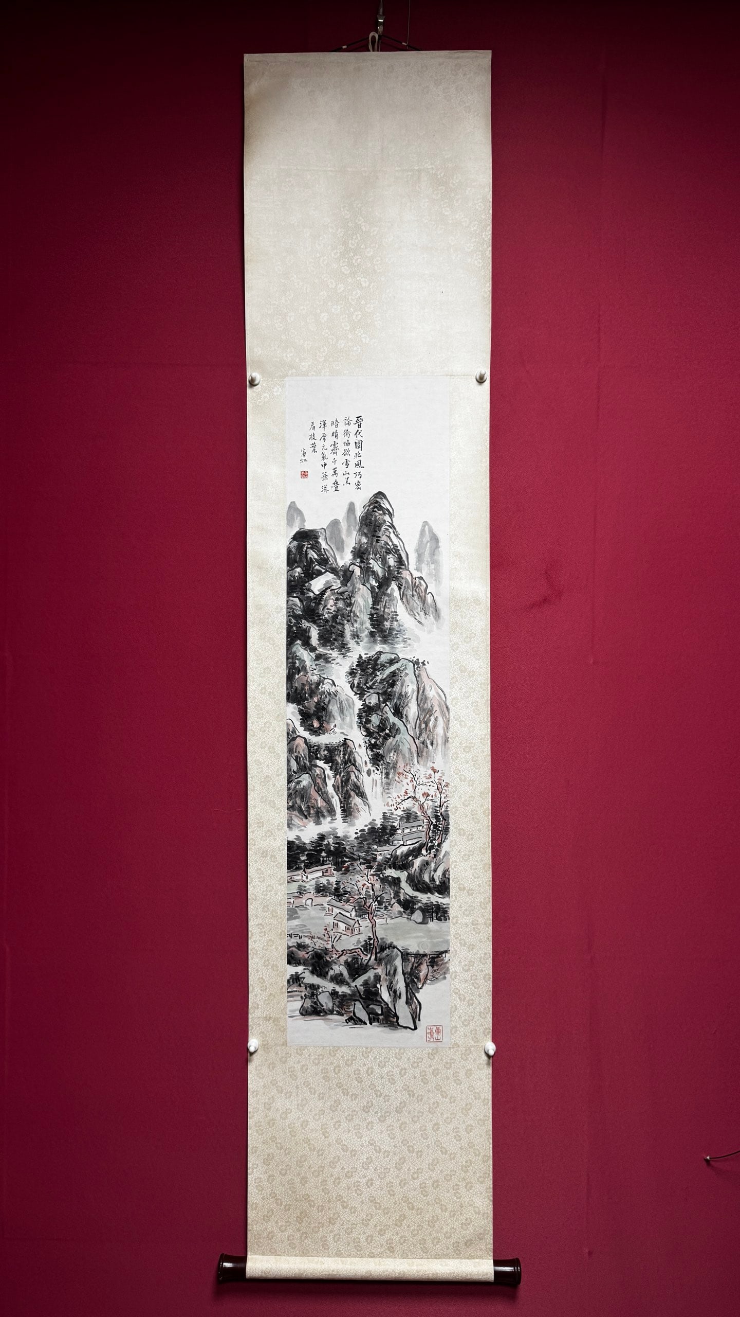 A Chinese Vertical Scroll Ink Painting of Landscape on Paper,Huang Binhong: A Chinese Vertical Scroll Ink Painting of Landscape on Paper,Huang BinhongSize:(Without frame)11inx45.3in一幅中国水墨山水画立轴,࿠
