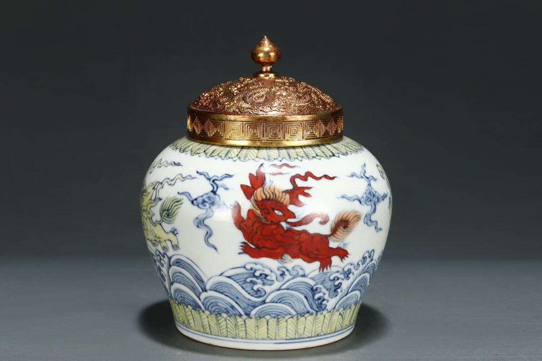 An Exquisite Doucai Seawater Pattern Auspicious Beast Pattern Jar - 4