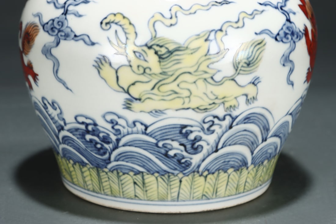 An Exquisite Doucai Seawater Pattern Auspicious Beast Pattern Jar - 6