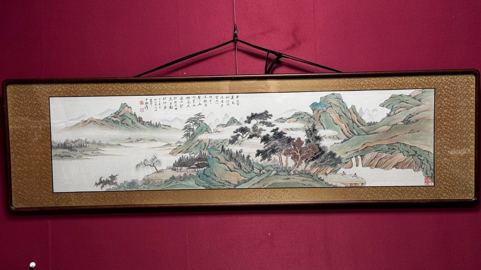 A Chinese Ink Painting of Landscape and Figure on Paper With Frame,Zhang Daqian: A Chinese Ink Painting of Landscape and Figure on Paper With Frame,Zhang DaqianSize:(Without frame)53.9inx13.8in,(Frame)66.1inx18.9in一幅中国水墨山水