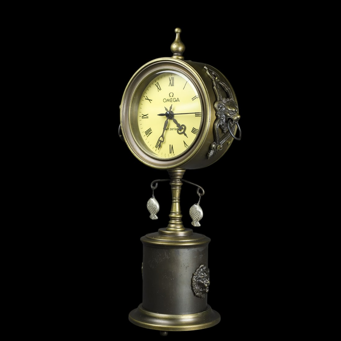 An Exquisite Bronze Clock - 4