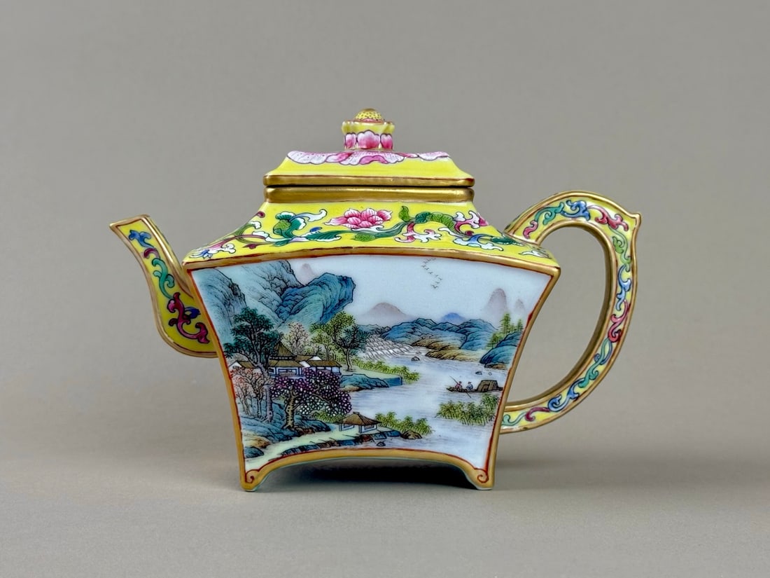 An Exquisite Yellow Ground Famille-Rose Painted Gold Flower and Landscape Pattern Four Legs Ewer: An Exquisite Yellow Ground Famille-Rose Painted Gold Flower and Landscape Pattern Four Legs Ewer,Qing Dynasty,China,Qianlong Four-character Mark,Size:4.8inx4.5inx3.1in黄地粉彩&