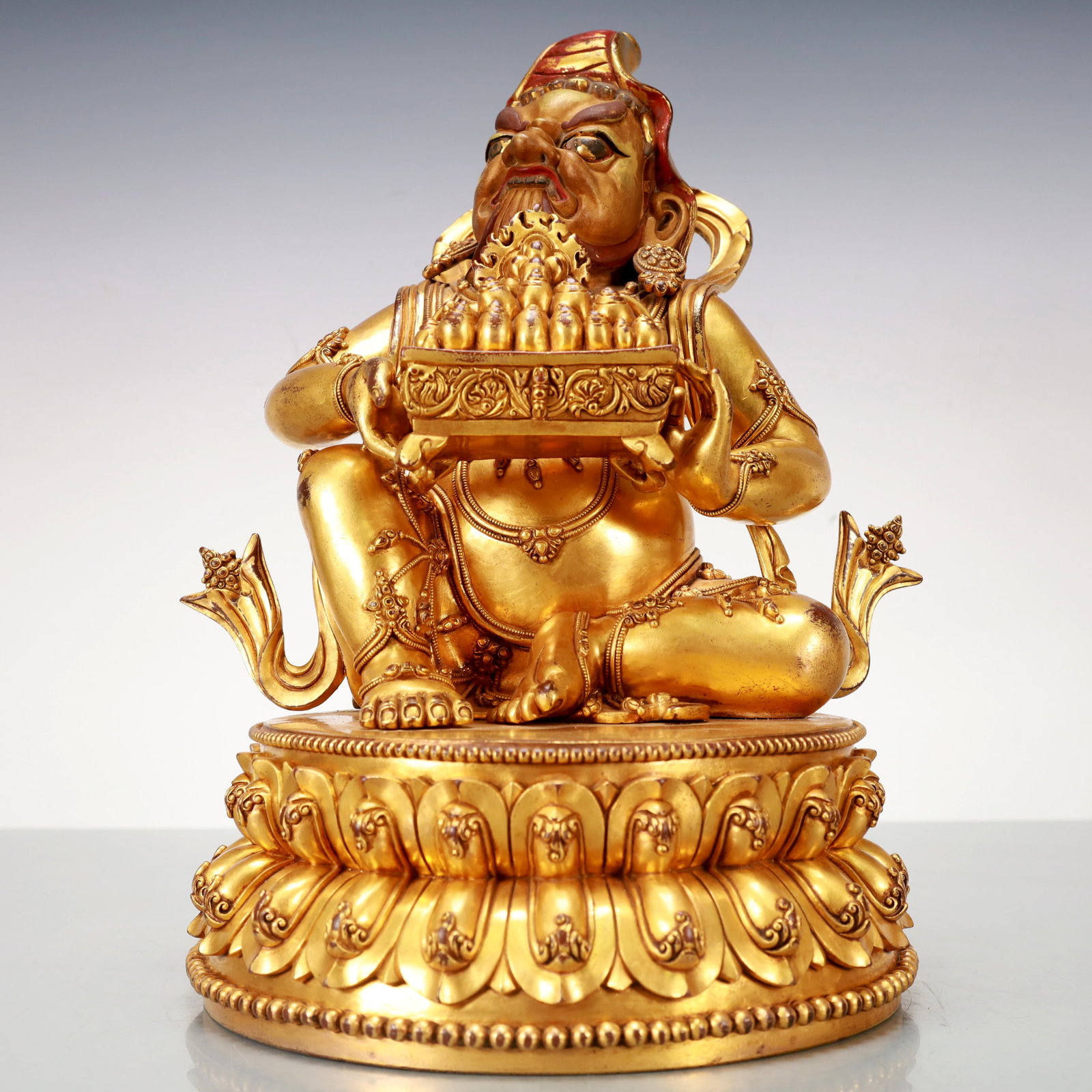 A Exquisite Gilt Bronze Statue of Mammon Buddha statue: A Exquisite Gilt Bronze Statue of Mammon Buddha statue Ming Dynasty, China Yongle Six-character Mark Size:8.7inx8.3inx12.2in Weight:7750g铜鎏金财神佛像