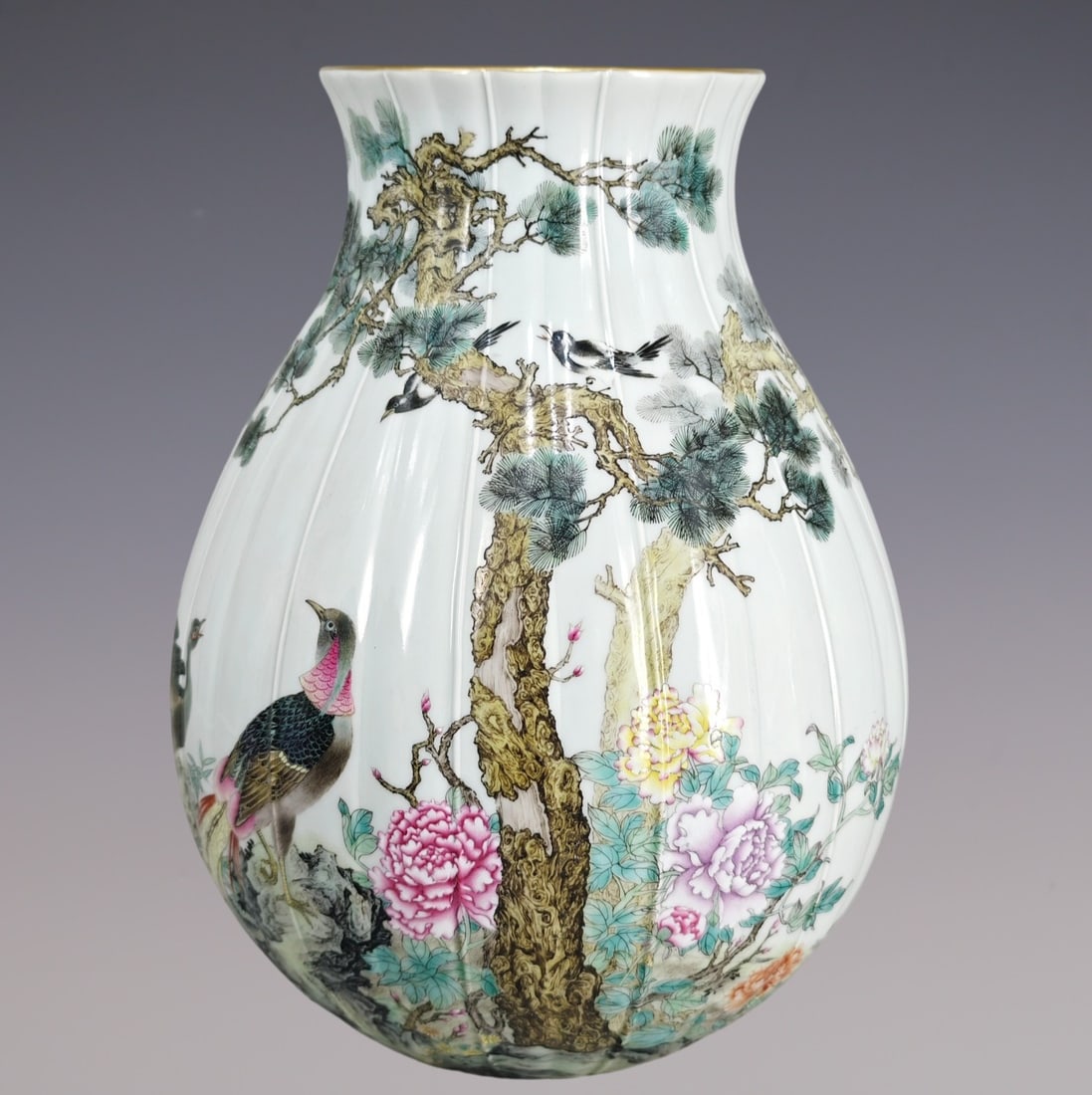 An Exquisite Famille-Rose Flower and Bird Pattern with poem Vase: An Exquisite Famille-Rose Flower and Bird Pattern with poem Vase Qing Dynasty, China Qianlong Six-character Mark Size:11inx8.3in粉彩花开富贵锦上添