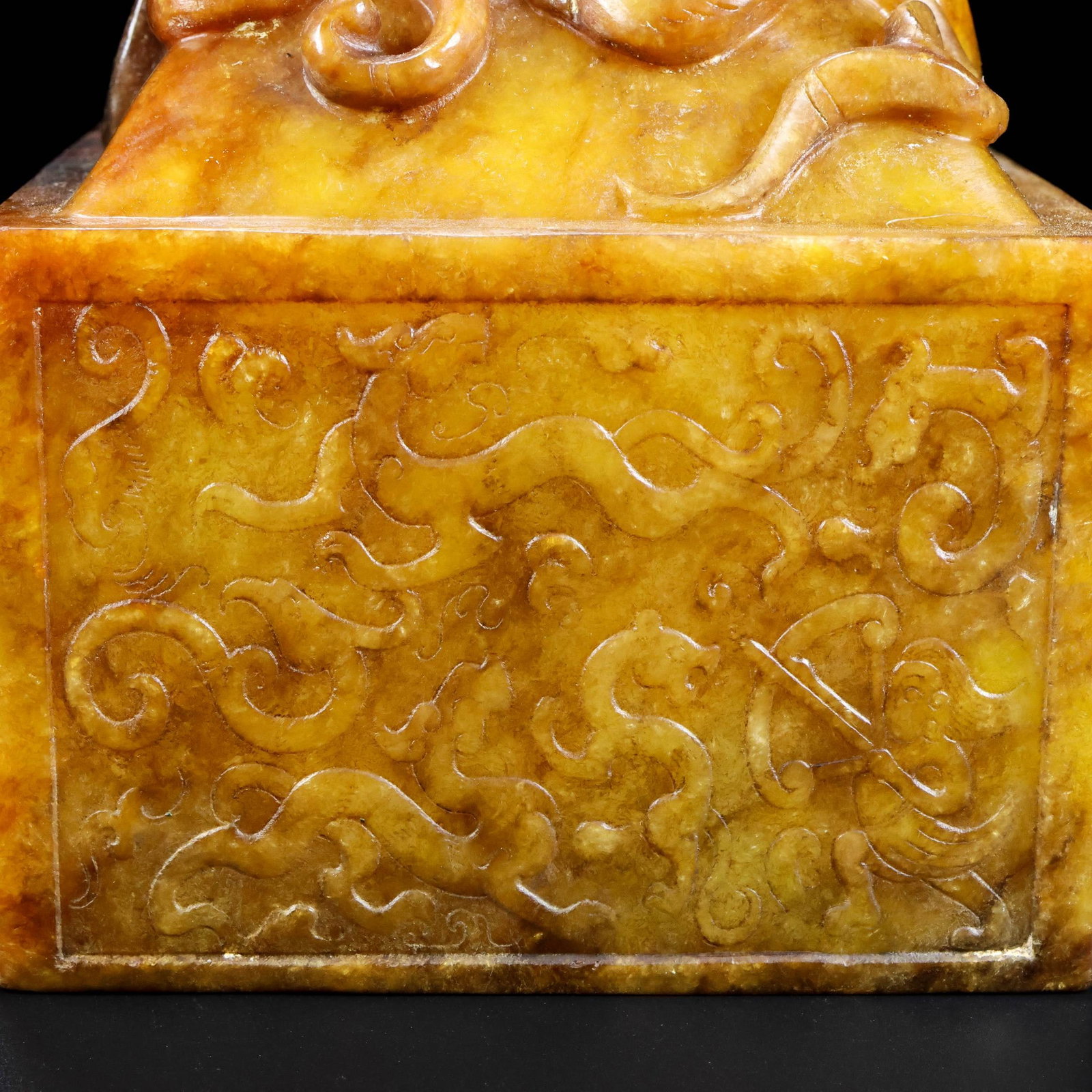 An Exquisite White Jade Dragon Pattern Seal - 7