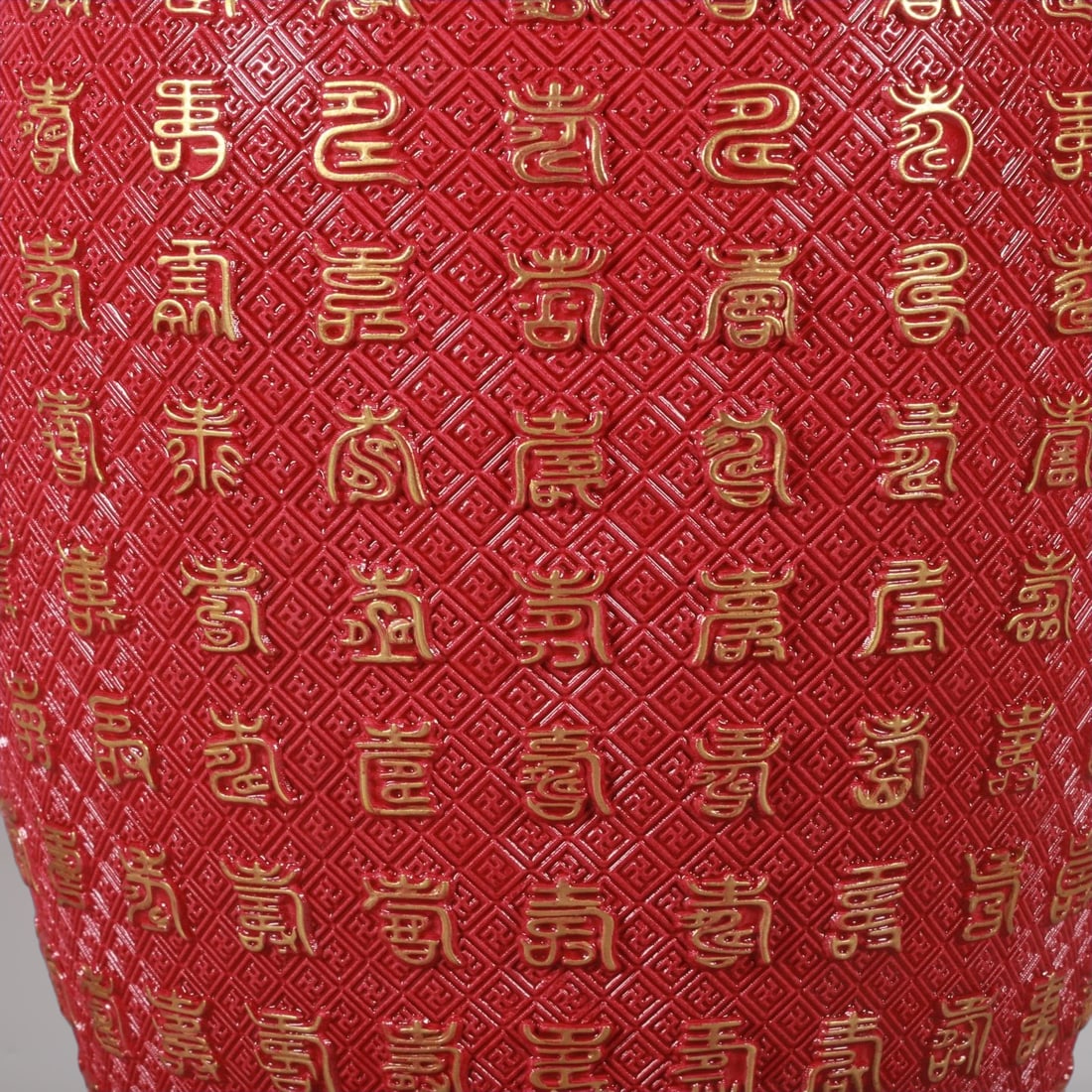 An Exquisite Ruby Red-Glazed Painted Gold Vase - 3