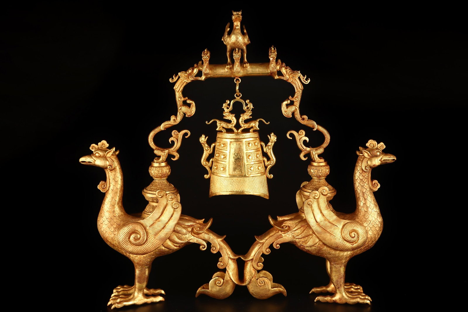 An Exquisite Gilt Bronze Phoenix Chime (1 of 9)