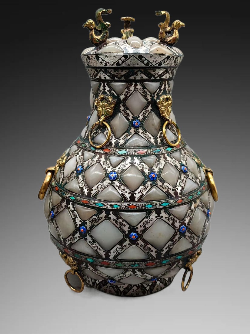An Exquisite Bronze Gold and Silver-Inlaid Jade Inlaid Ewer: An Exquisite Bronze Gold and Silver-Inlaid Jade Inlaid Ewer,Han Dynasty, China,Size:11.2in,Weight:g 铜错金银镶玉壶,中国汉代