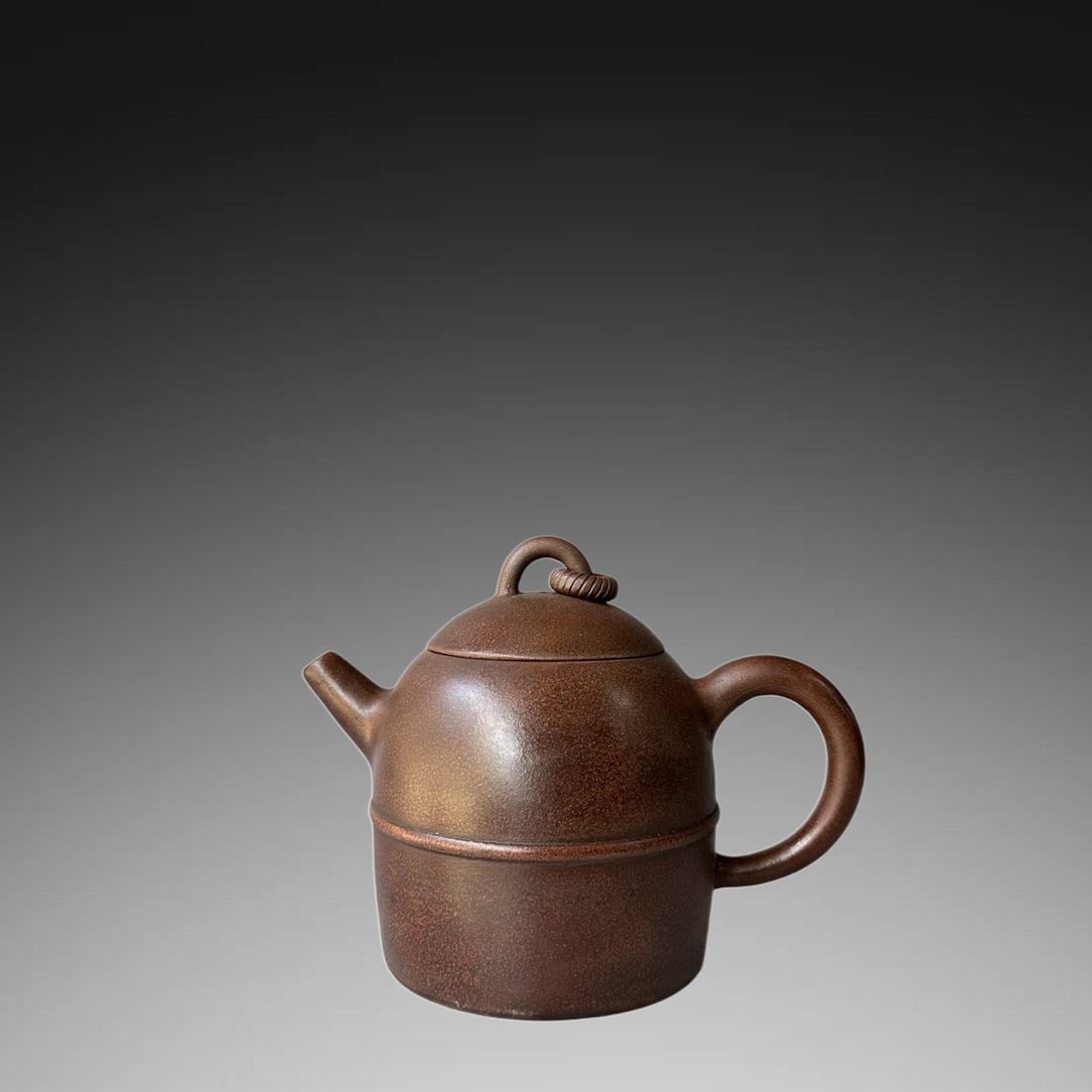 An Exquisite Hua fengxiang Mark Purple Sands Bottle (1 of 9)