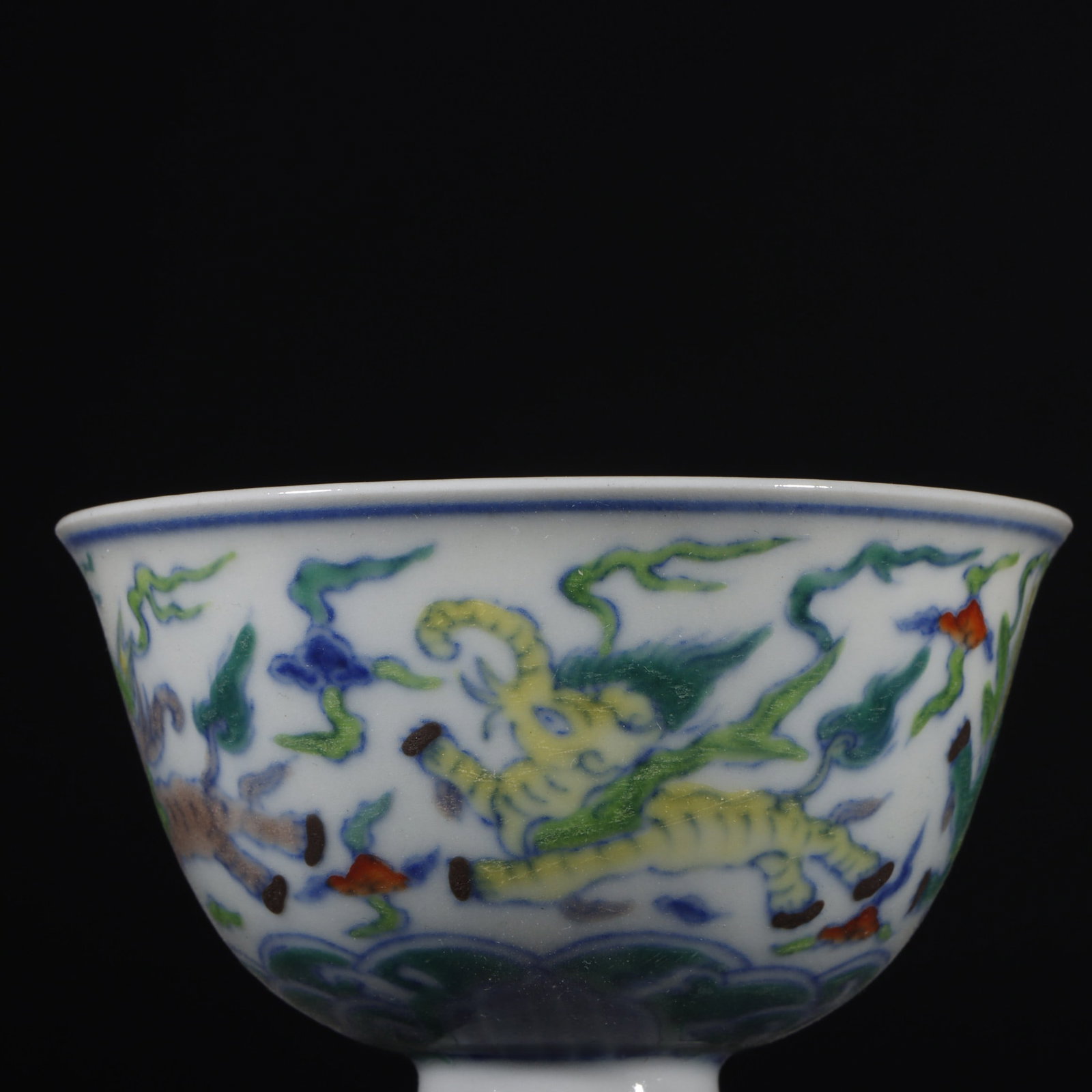 An Exquisite Doucai Auspicious Beast Pattern Cup - 2