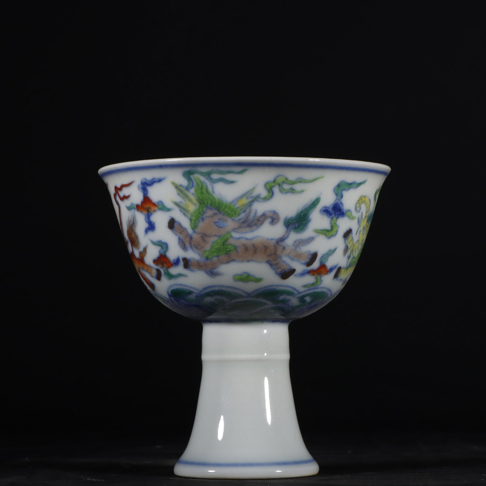 An Exquisite Doucai Auspicious Beast Pattern Cup - 3