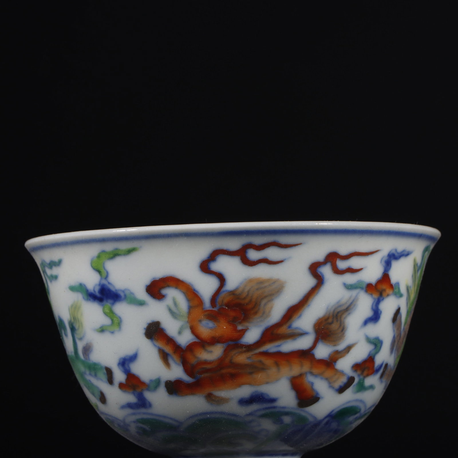 An Exquisite Doucai Auspicious Beast Pattern Cup - 6