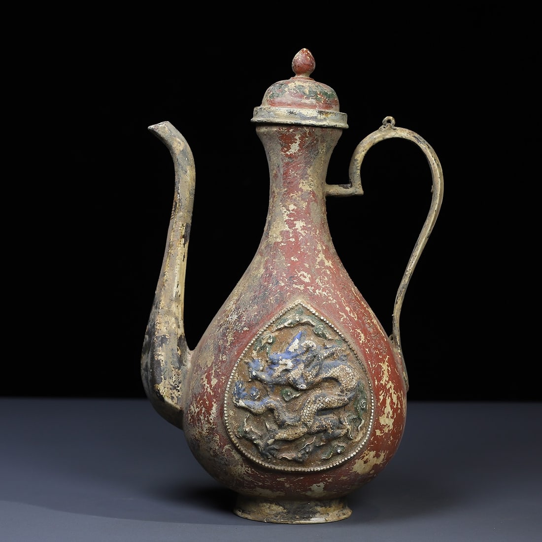 An Exquisite Gilt Bronze Dragon Pattern Ewer: An Exquisite Gilt Bronze Dragon Pattern Ewer,Ming Dynasty, China,Size:10.4inx6.7in ,Weight:2693g 铜鎏金龙纹执壶,中国明代