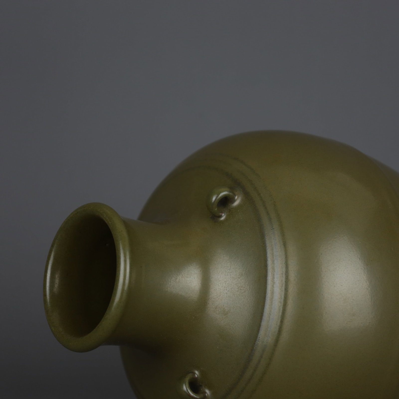 An Exquisite Teadust Glazed String Pattern Vase - 7