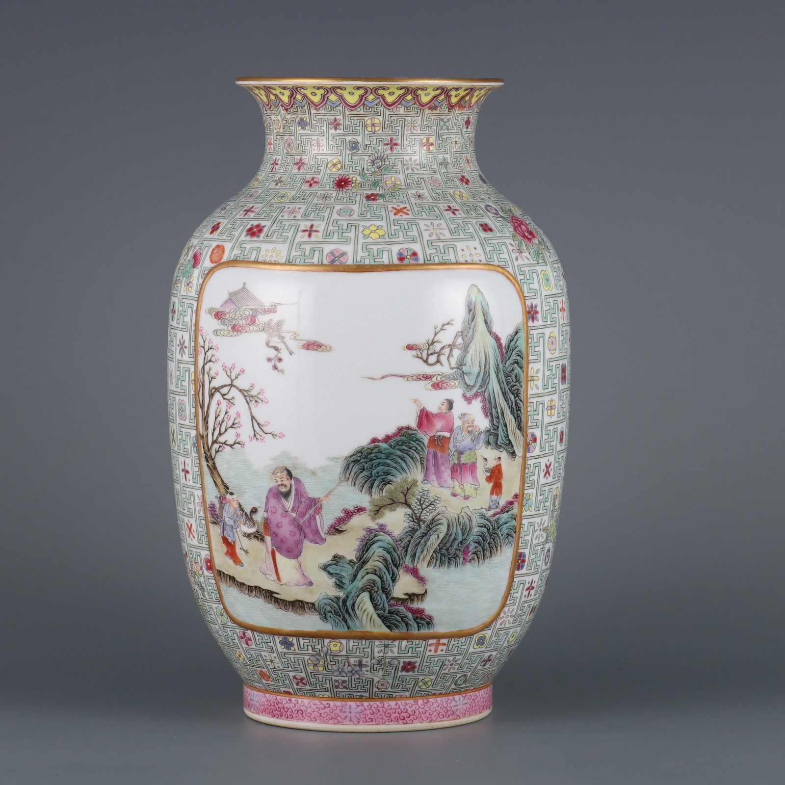 An Exquisite Famille-Rose Character and Story Pattern Vase: An Exquisite Famille-Rose Character and Story Pattern Vase,Qing Dynasty, China,Qianlong Six-character Mark,Size:10.4inx4.3in 粉彩人物故事纹瓶,中&#