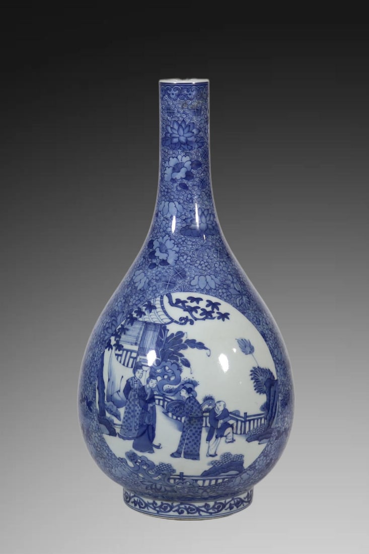 An Exquisite Blue and White Figures Pattern Vase: An Exquisite Blue and White Figures Pattern Vase,Qing Dynasty, China,Kangxi Six-character Mark,Size:14.3in 青花人物纹瓶,中国清代,康