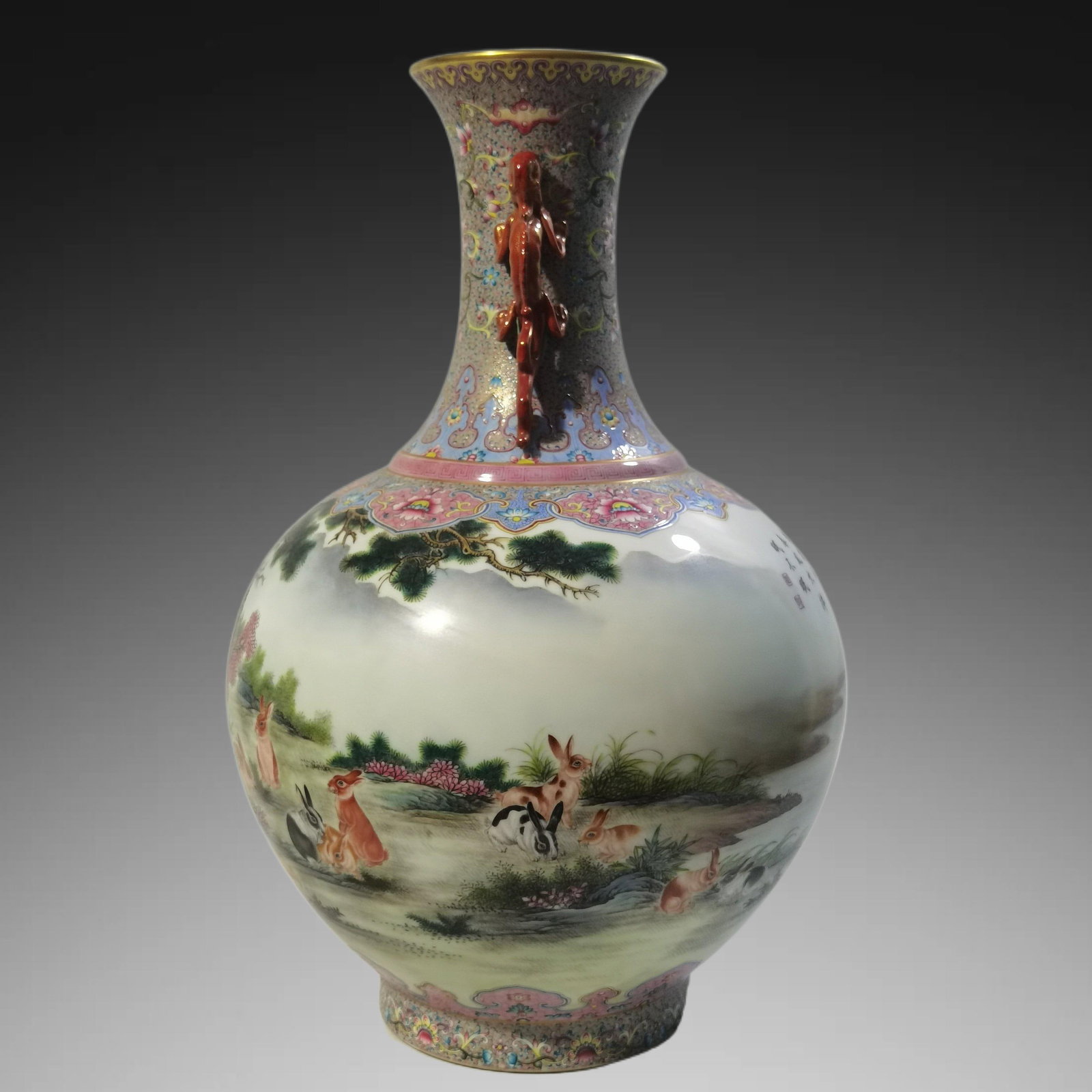 An Exquisite Enamel Rabbit Pattern Dragon-Ears Vase - 7