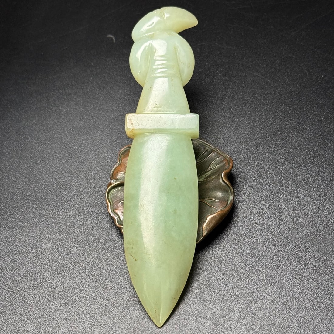 An Exquisite Hotan Jade Dagger - 2
