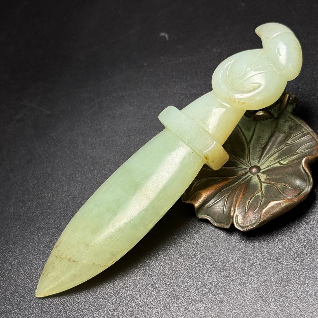 An Exquisite Hotan Jade Dagger - 3