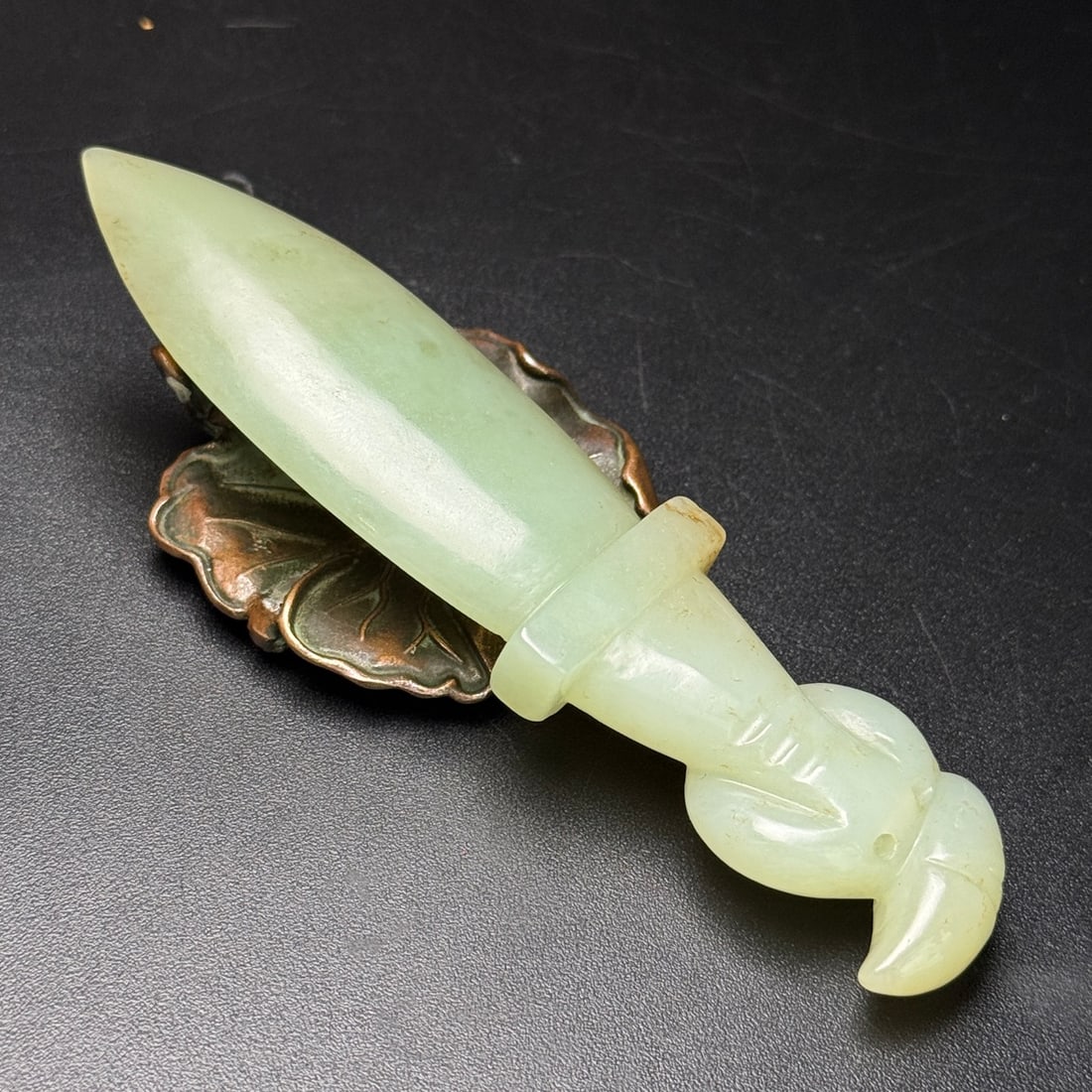An Exquisite Hotan Jade Dagger - 4