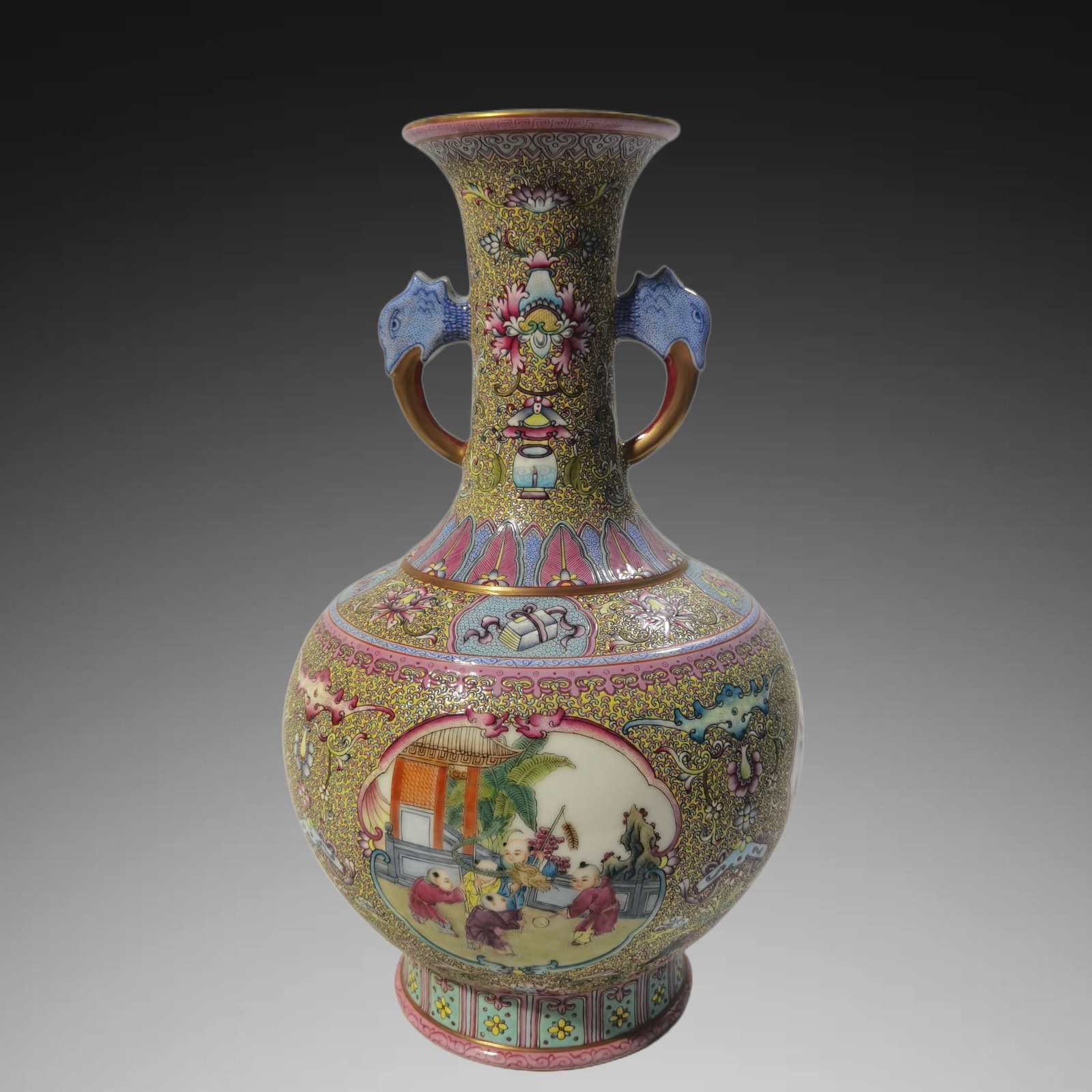 An Exquisite Enamel Figures Pattern Vase: An Exquisite Enamel Figures Pattern Vase,Qing Dynasty, China,Qianlong Four-character Mark,Size:12.8inx3.7inx7.9inx4.5in