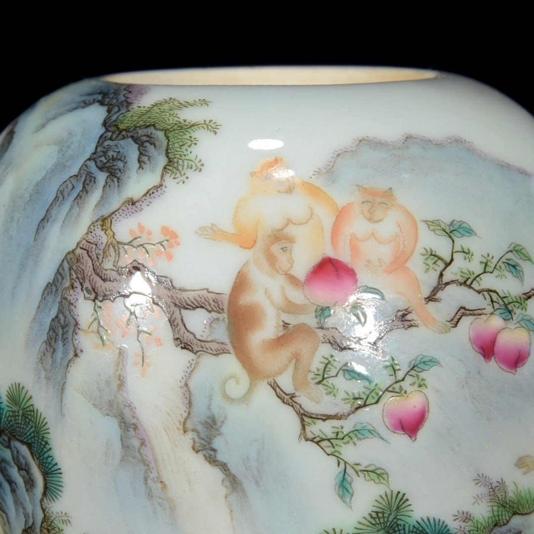 An Exquisite Enamel Monkey Pattern Ewer - 4