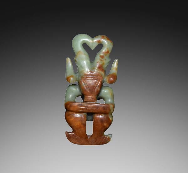 An Exquisite Hemoyu Jade Auspicious Beast Ornament: An Exquisite Hemoyu Jade Auspicious Beast Ornament,Ancient Time,China,Size:5.5inx2.8in,Weight:270g 河磨玉瑞兽摆件,远古时期