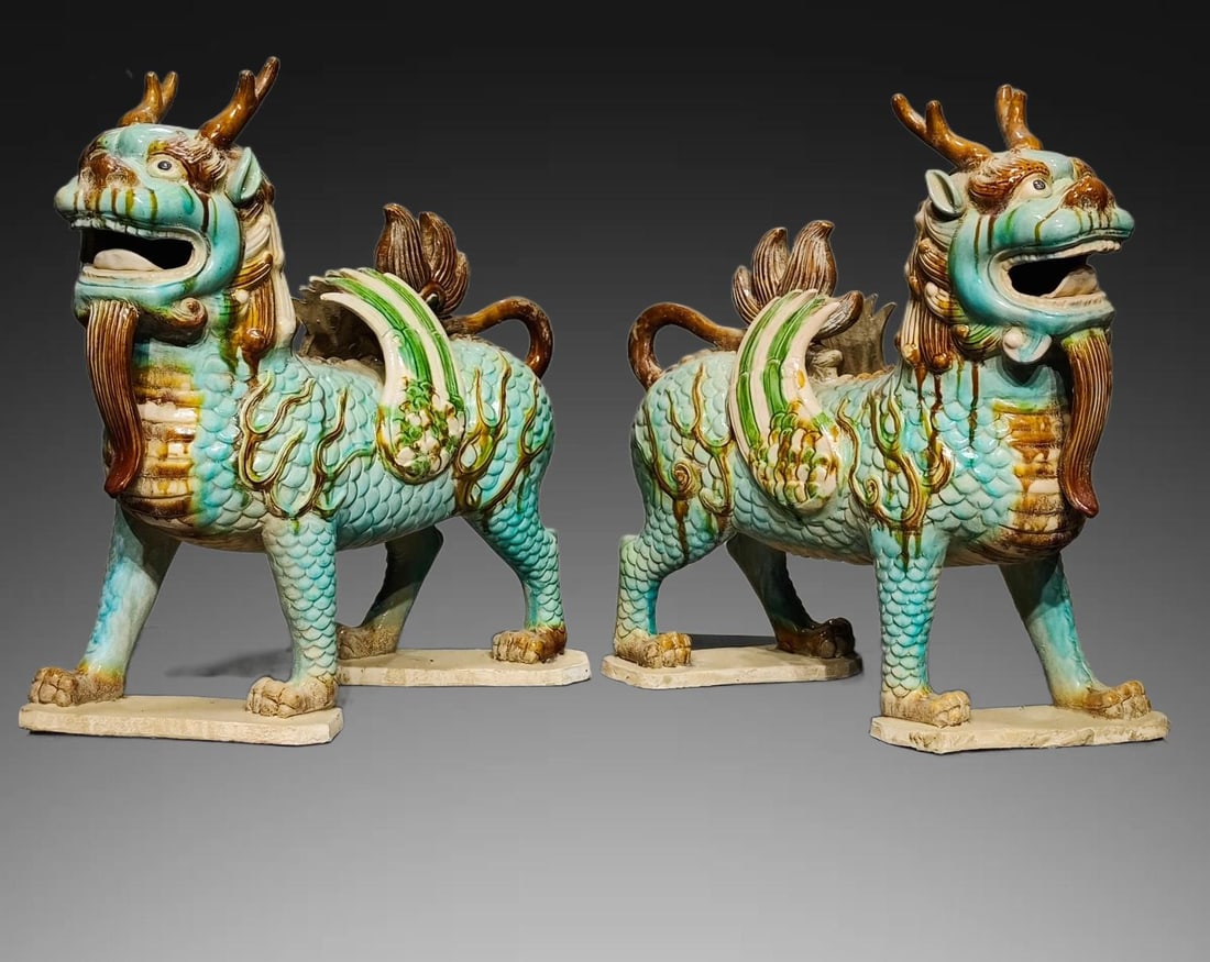 A pair of Exquisite Tang Tri-Color Glazed Pottery Kylin Ornament (1 of 9)
