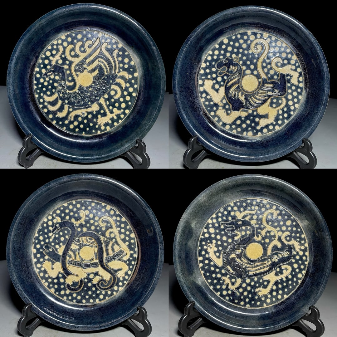 A Set of Exquisite Tang Tri-Color Glazed Pottery Auspicious Beast Plate: A Set of Exquisite Tang Tri-Color Glazed Pottery Auspicious Beast Plate,Tang Dynasty, China,Size:8.9inx1.2in 一套唐三彩瑞兽盘,中国唐&#